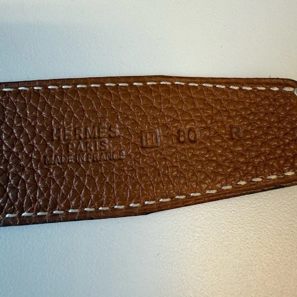 Hermes Women’s Reversible belt. Size 80. Excellent Condition.